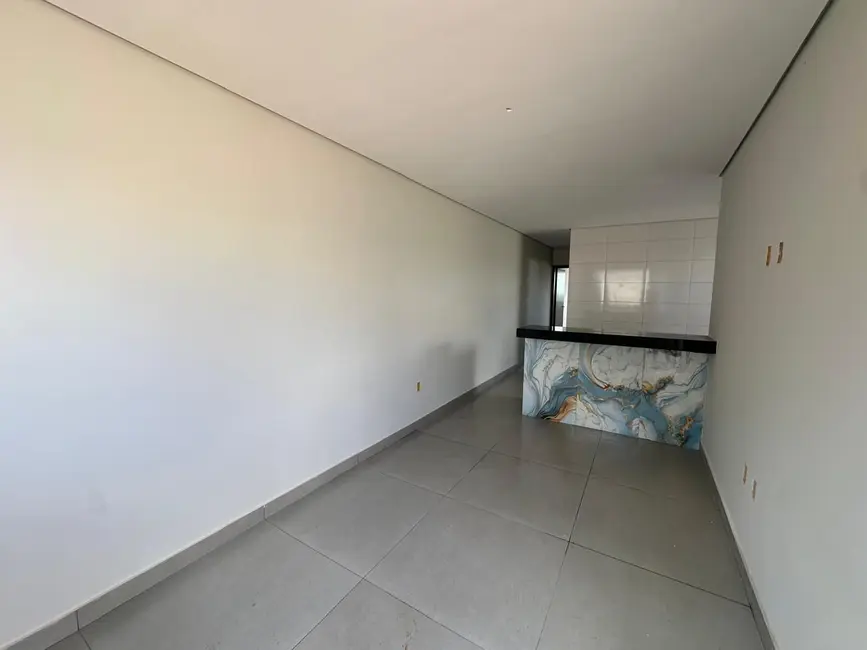 Foto 2 de Casa com 2 quartos à venda, 180m2 em Sao Joaquim De Bicas - MG