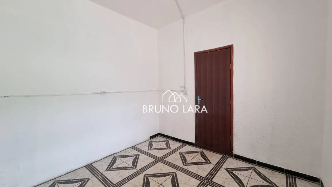 Casa com 5 quartos para alugar, 360m2 em Centro, Igarape - MG - imagem 4 Foto 4 de Casa com 5 quartos para alugar, 360m2 em Centro, Igarape - MG