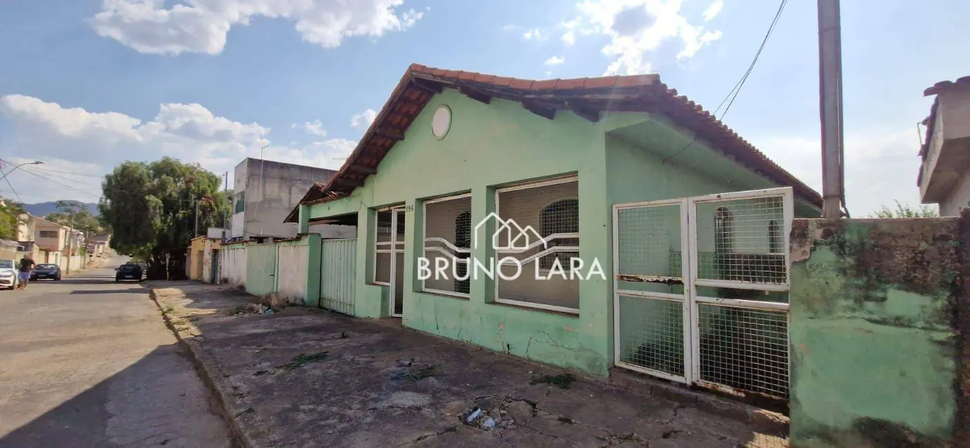 Foto 2 de Casa com 3 quartos à venda, 700m2 em Igarape - MG