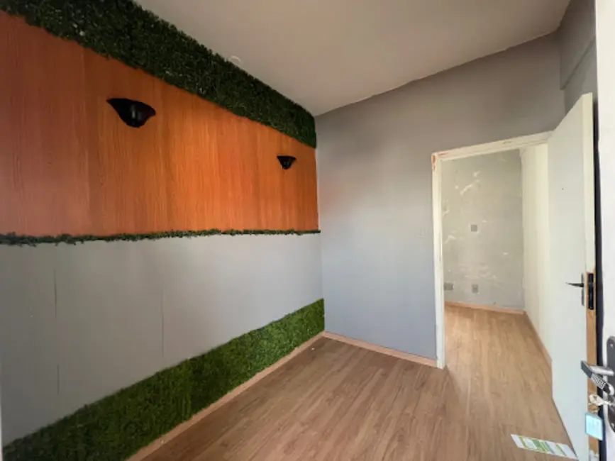 Sala Comercial para alugar, 35m2 em Centro, Betim - MG - imagem 2 Foto 2 de Sala Comercial para alugar, 35m2 em Centro, Betim - MG