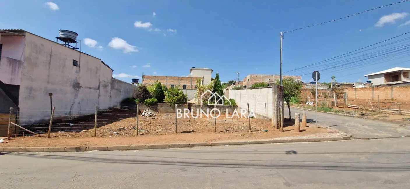 Foto 1 de Terreno / Lote à venda, 360m2 em Igarape - MG