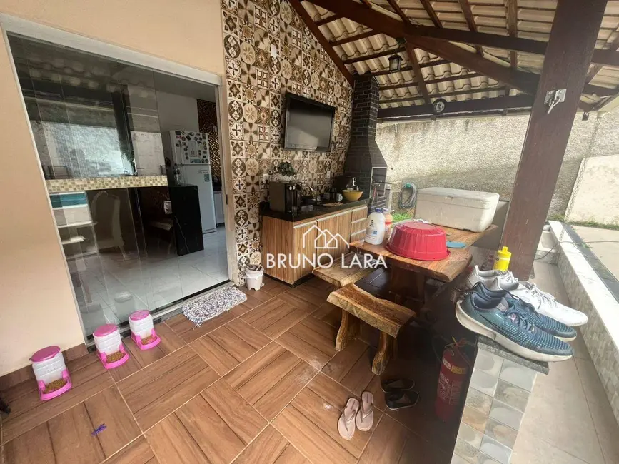 Foto 2 de Casa com 3 quartos à venda, 360m2 em Igarape - MG