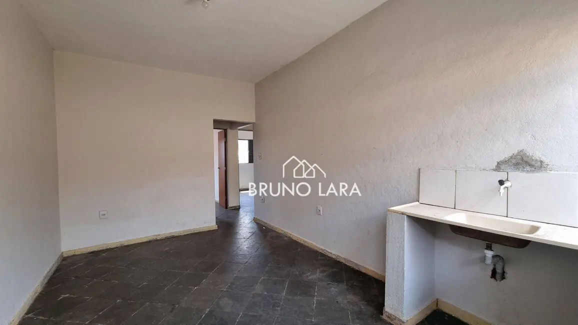 Casa com 2 quartos para alugar, 41m2 em Igarape - MG - imagem 3 Foto 3 de Casa com 2 quartos para alugar, 41m2 em Igarape - MG