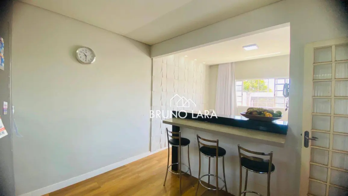 Foto 6 de Casa com 3 quartos para alugar, 180m2 em Igarape - MG