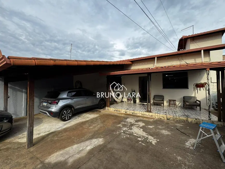 Foto 1 de Casa com 3 quartos à venda, 360m2 em Igarape - MG