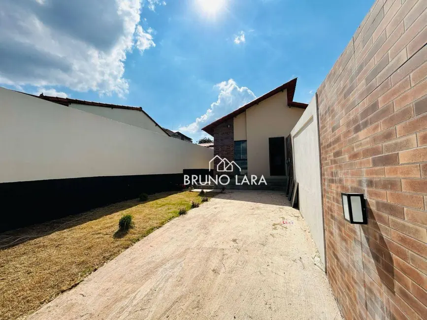 Foto 2 de Casa com 3 quartos à venda, 180m2 em Igarape - MG