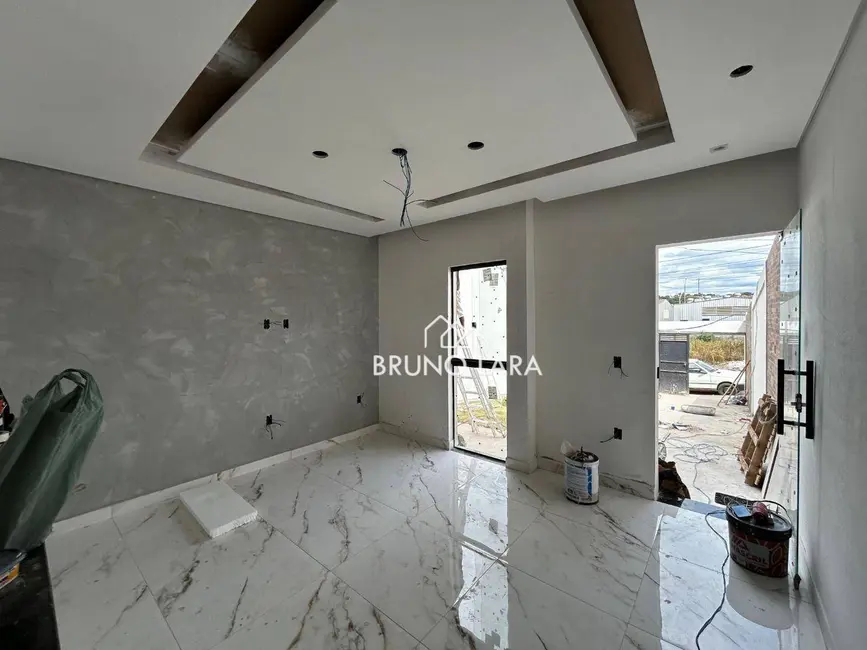 Casa com 3 quartos à venda, 180m2 em Igarape - MG - imagem 3 Foto 3 de Casa com 3 quartos à venda, 180m2 em Igarape - MG