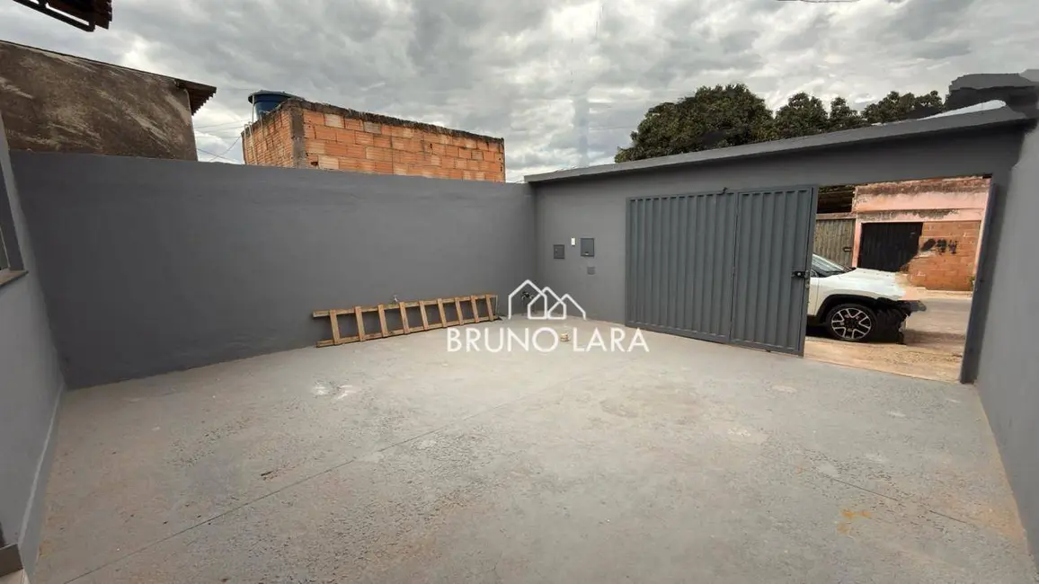 Foto 2 de Casa com 2 quartos à venda, 180m2 em Igarape - MG