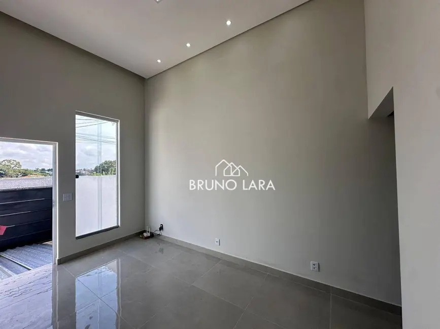 Foto 5 de Casa com 2 quartos à venda, 118m2 em Sao Joaquim De Bicas - MG