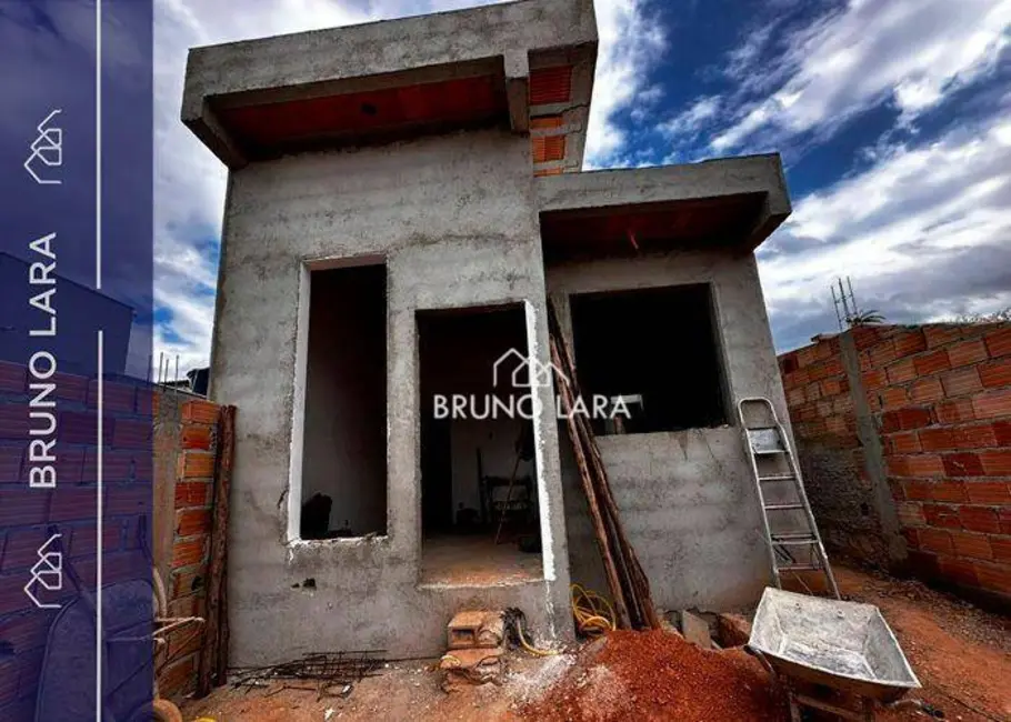 Foto 1 de Casa com 2 quartos à venda, 118m2 em Sao Joaquim De Bicas - MG