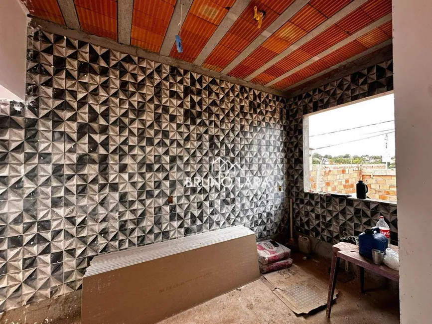 Foto 9 de Casa com 2 quartos à venda, 118m2 em Sao Joaquim De Bicas - MG