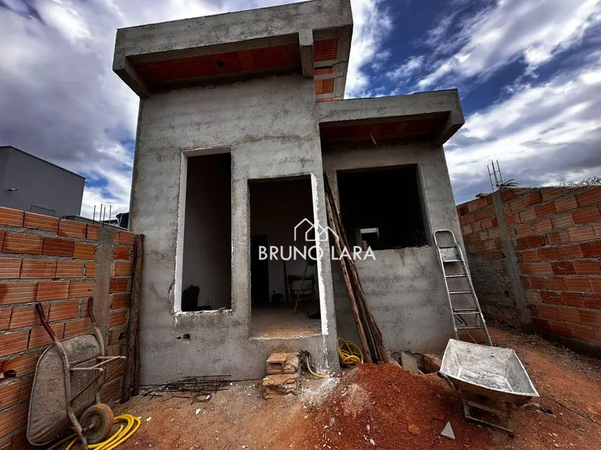 Foto 4 de Casa com 2 quartos à venda, 118m2 em Sao Joaquim De Bicas - MG