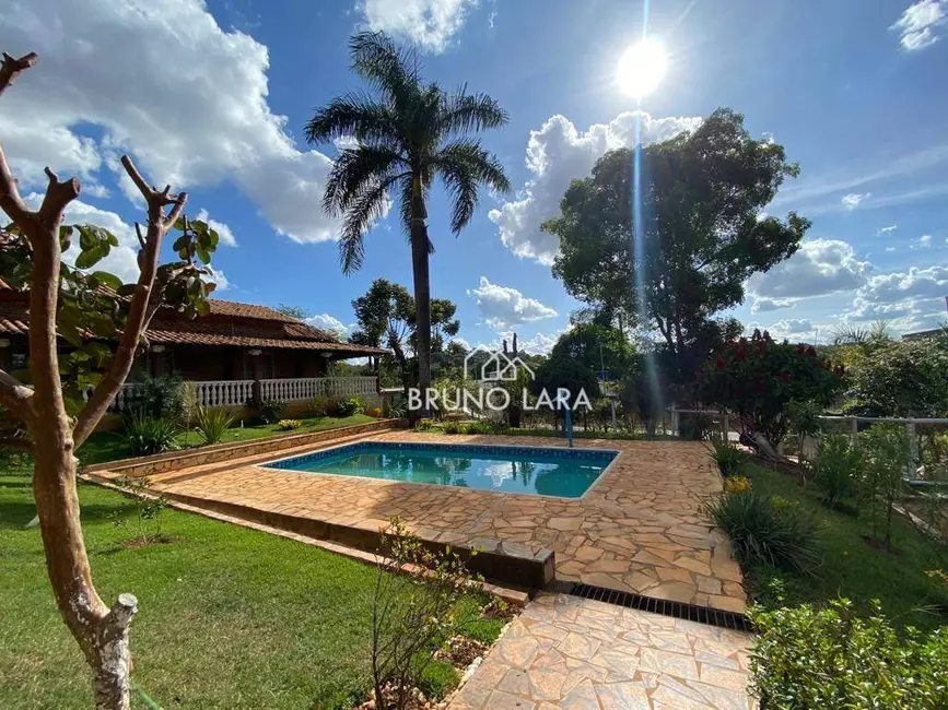 Foto 2 de Sítio / Rancho com 4 quartos para alugar, 1500m2 em Igarape - MG