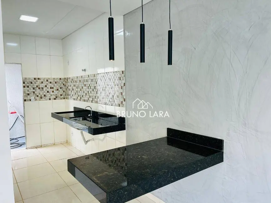 Foto 4 de Casa com 2 quartos à venda, 120m2 em Sao Joaquim De Bicas - MG