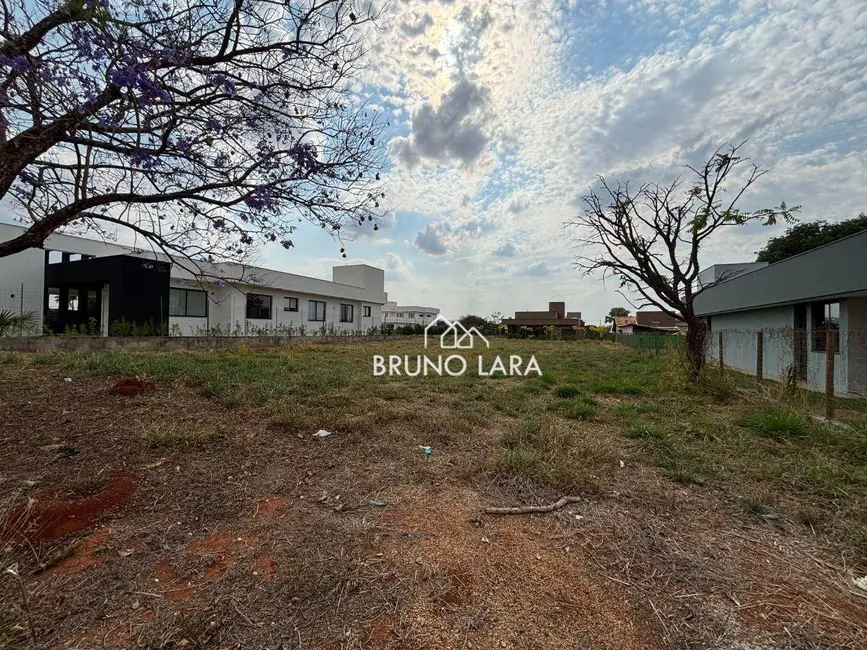 Foto 2 de Terreno / Lote à venda, 1000m2 em Igarape - MG