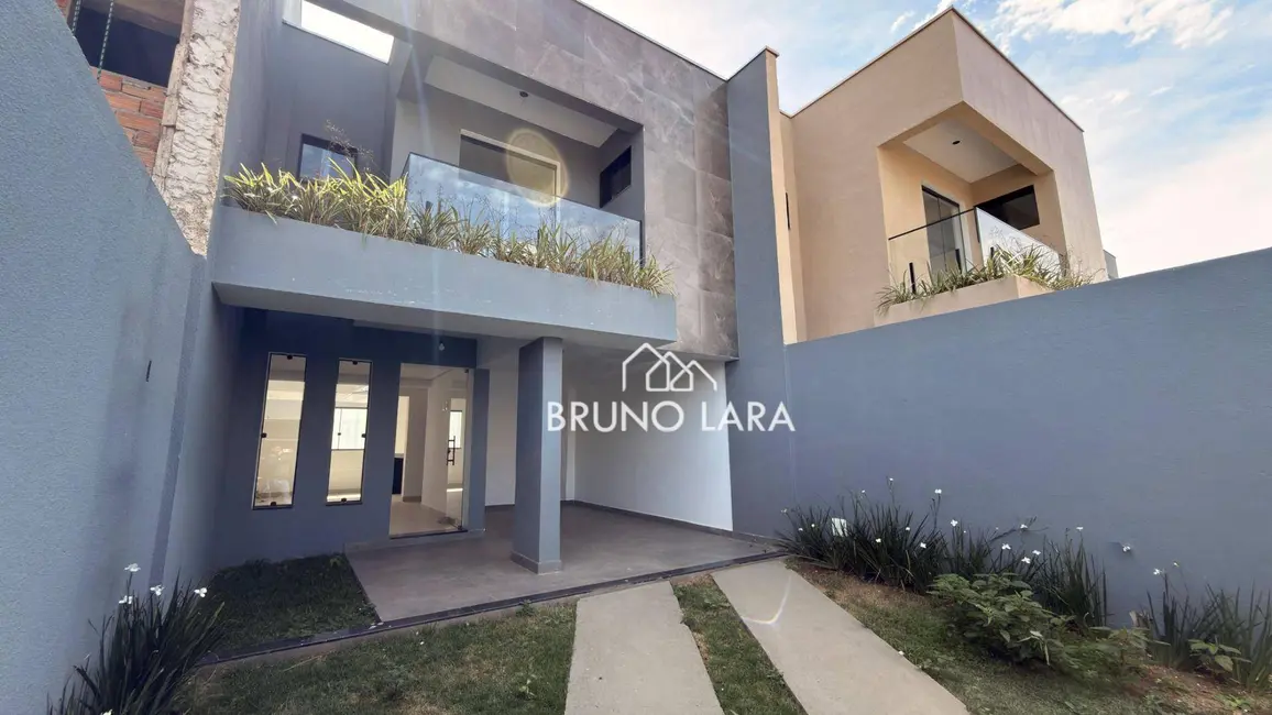 Foto 2 de Casa com 3 quartos à venda, 120m2 em Betim - MG