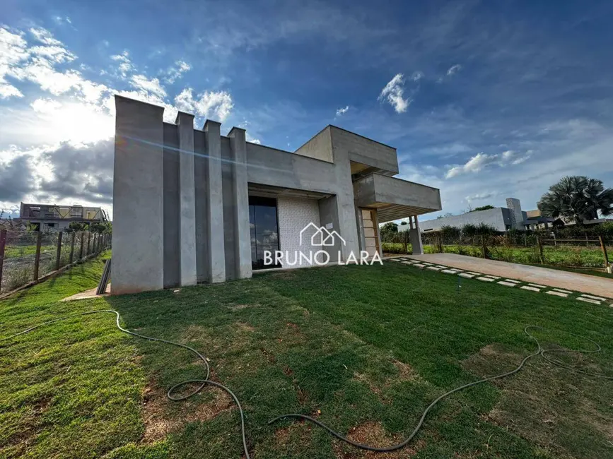 Foto 2 de Casa de Condomínio com 3 quartos à venda, 1000m2 em Igarape - MG