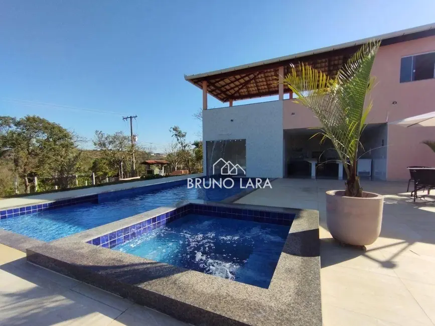 Foto 4 de Sítio / Rancho com 5 quartos à venda, 3500m2 em Itatiaiucu - MG