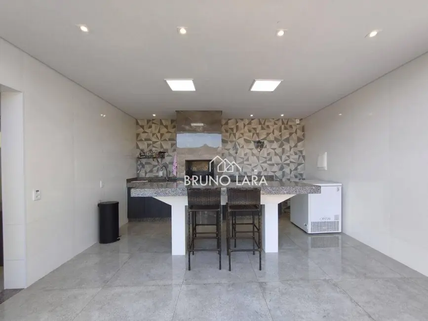 Foto 8 de Sítio / Rancho com 5 quartos à venda, 3500m2 em Itatiaiucu - MG