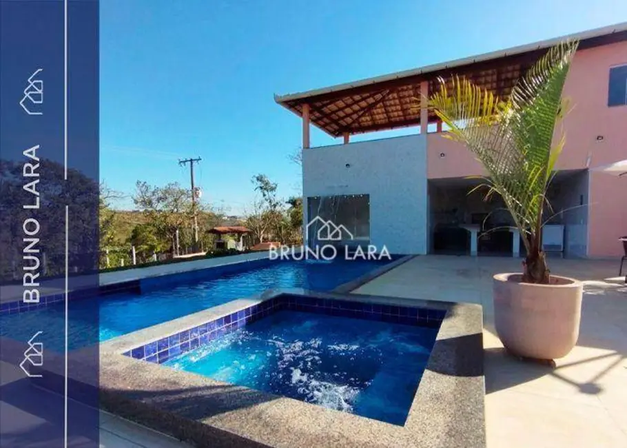 Foto 1 de Sítio / Rancho com 5 quartos à venda, 3500m2 em Itatiaiucu - MG