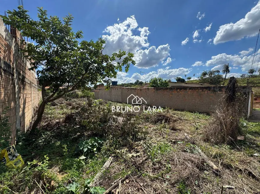 Foto 2 de Terreno / Lote à venda, 360m2 em Igarape - MG