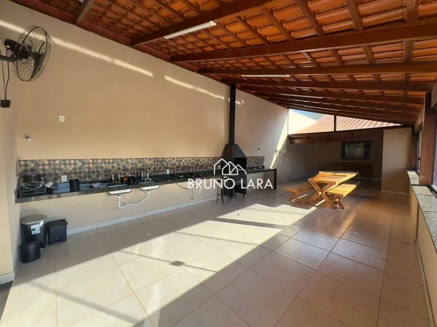 Sítio / Rancho com 5 quartos à venda, 2160m2 em Sao Joaquim De Bicas - MG - imagem 7 Foto 7 de Sítio / Rancho com 5 quartos à venda, 2160m2 em Sao Joaquim De Bicas - MG