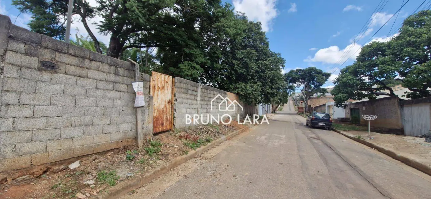 Foto 2 de Terreno / Lote à venda, 360m2 em Igarape - MG