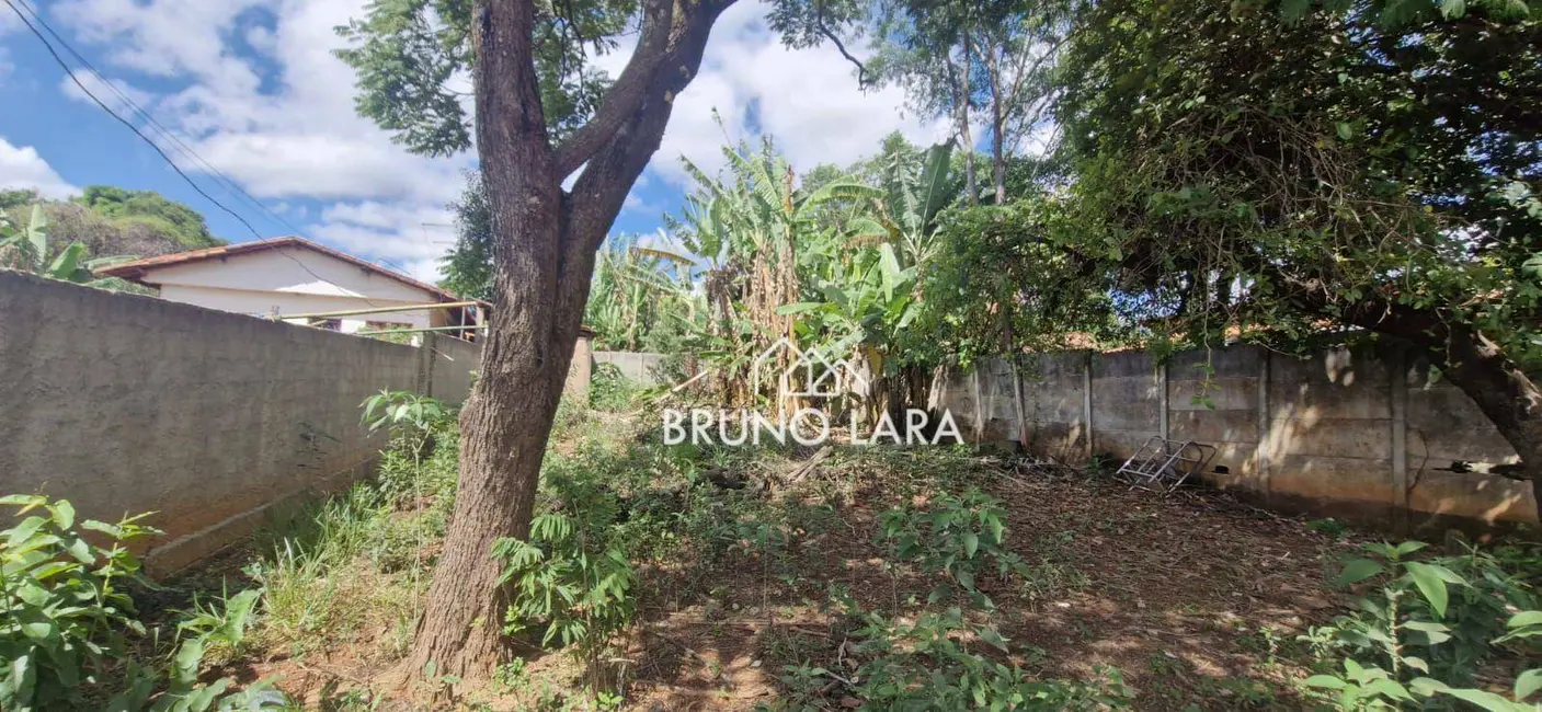 Foto 1 de Terreno / Lote à venda, 360m2 em Igarape - MG