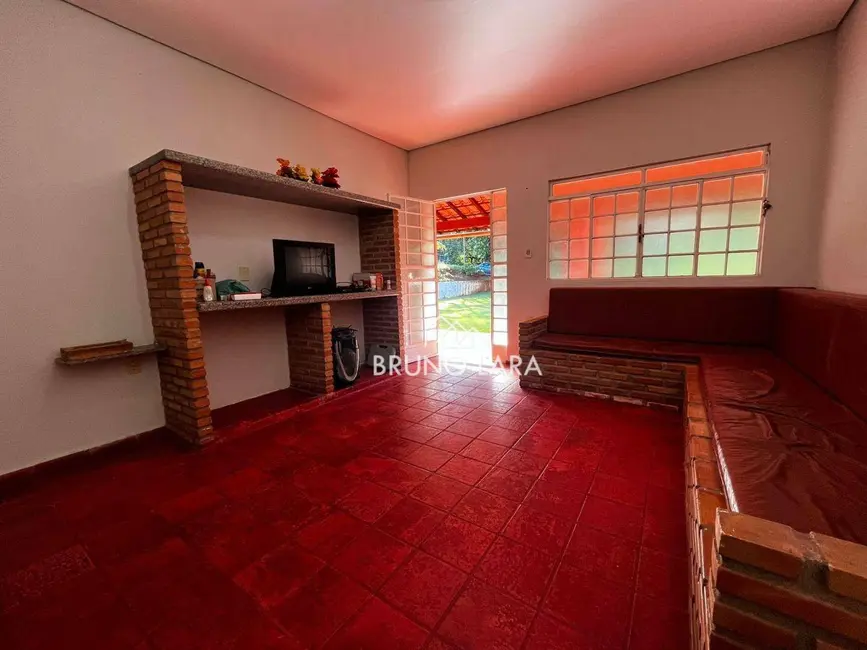 Sítio / Rancho com 4 quartos à venda, 4000m2 em Igarape - MG - imagem 5 Foto 5 de Sítio / Rancho com 4 quartos à venda, 4000m2 em Igarape - MG