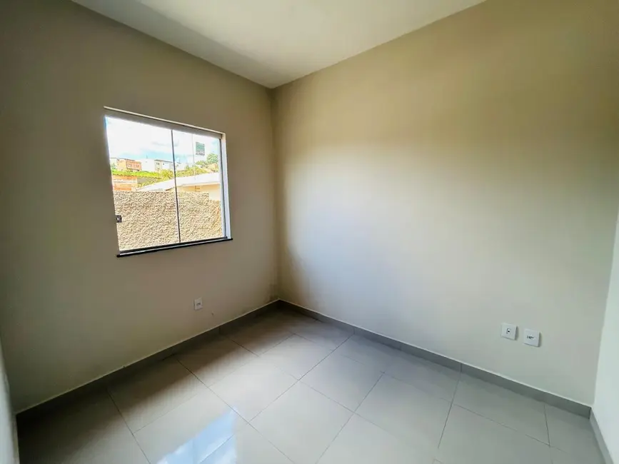 Casa com 2 quartos à venda, 120m2 em Sao Joaquim De Bicas - MG - imagem 8 Foto 8 de Casa com 2 quartos à venda, 120m2 em Sao Joaquim De Bicas - MG