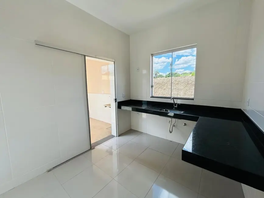 Casa com 2 quartos à venda, 120m2 em Sao Joaquim De Bicas - MG - imagem 7 Foto 7 de Casa com 2 quartos à venda, 120m2 em Sao Joaquim De Bicas - MG