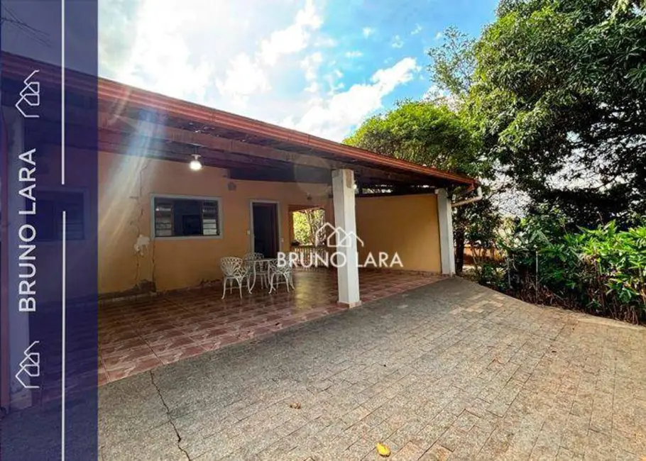 Foto 1 de Casa com 3 quartos à venda, 1920m2 em Sao Joaquim De Bicas - MG