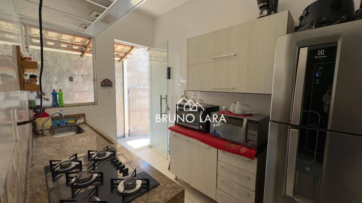 Foto 1 de Casa com 2 quartos à venda, 100m2 em Igarape - MG