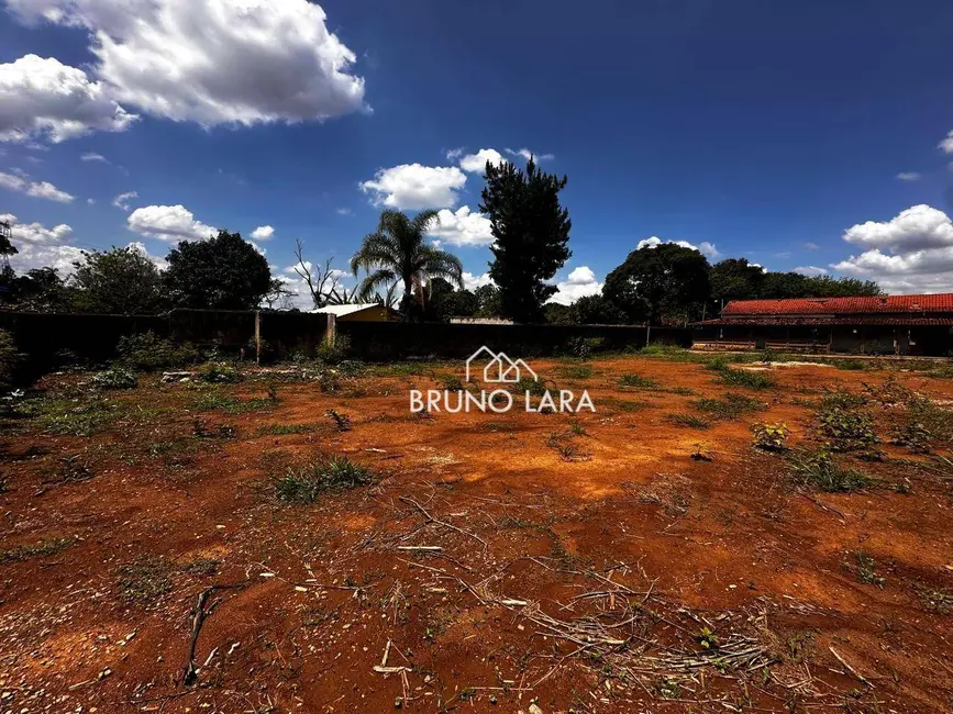 Foto 1 de Terreno / Lote à venda, 300m2 em Sao Joaquim De Bicas - MG