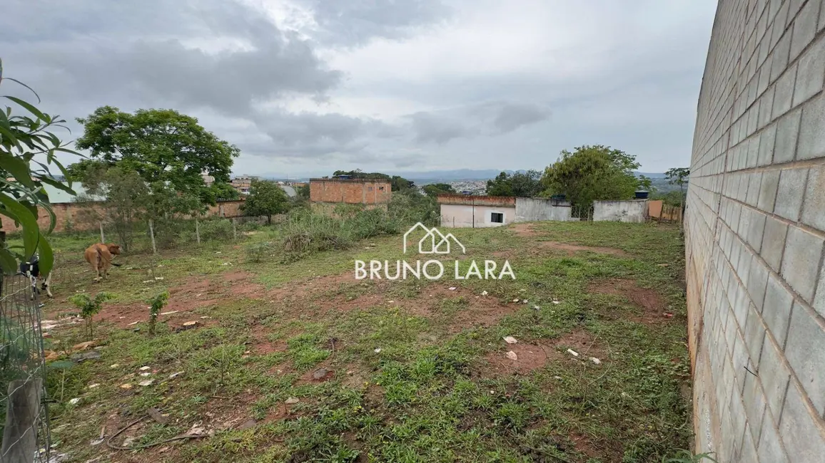 Foto 3 de Terreno / Lote à venda, 330m2 em Sao Joaquim De Bicas - MG