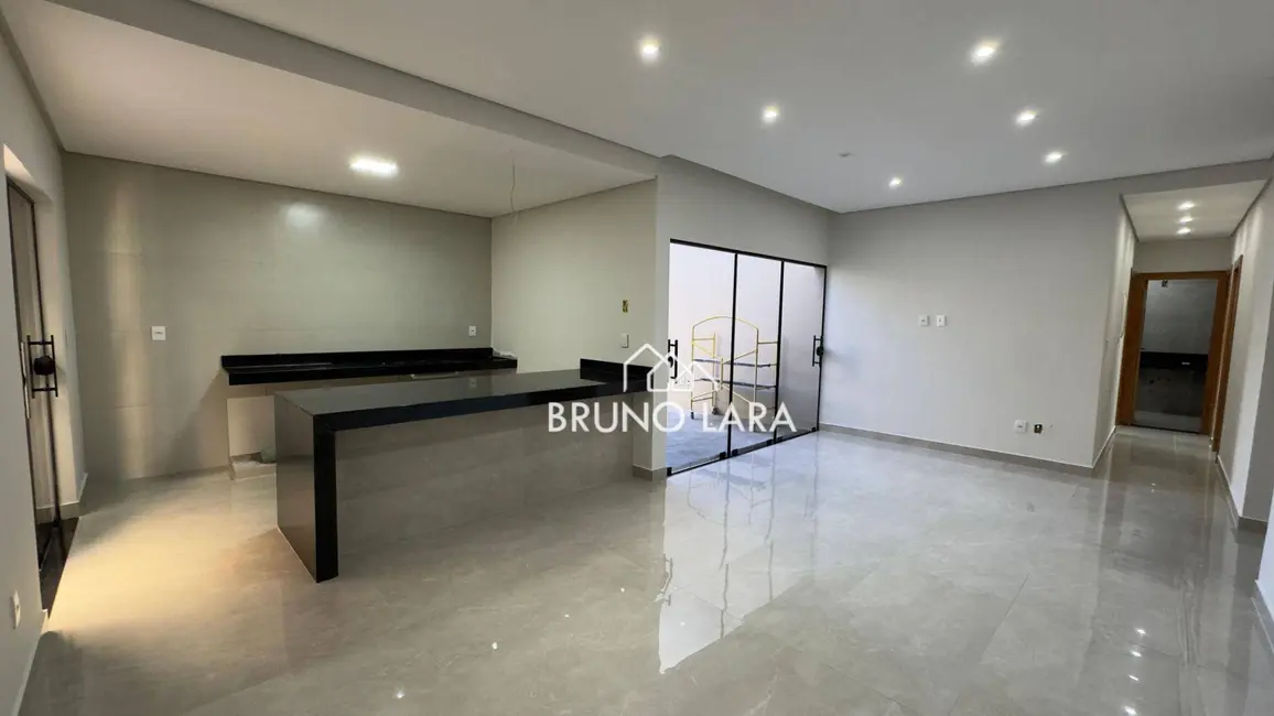 Casa com 3 quartos à venda, 360m2 em Igarape - MG - imagem 9 Foto 9 de Casa com 3 quartos à venda, 360m2 em Igarape - MG