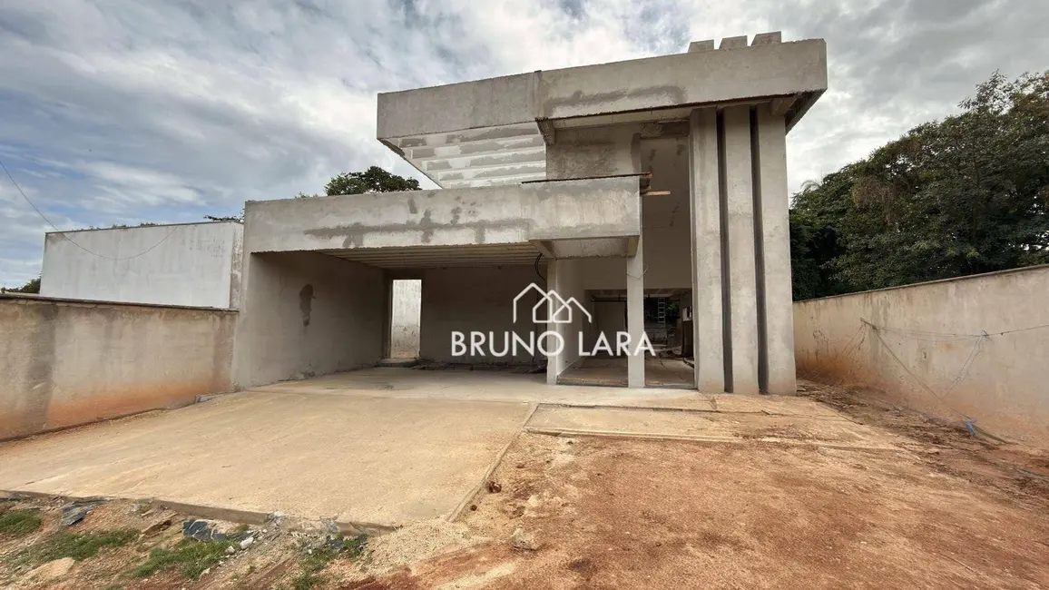 Foto 2 de Casa com 3 quartos à venda, 360m2 em Igarape - MG