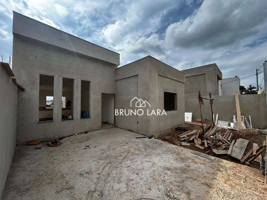 Foto 2 de Casa com 3 quartos à venda, 180m2 em Igarape - MG