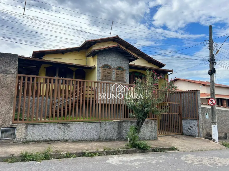 Foto 2 de Casa com 4 quartos para alugar, 720m2 em São Jorge, Betim - MG