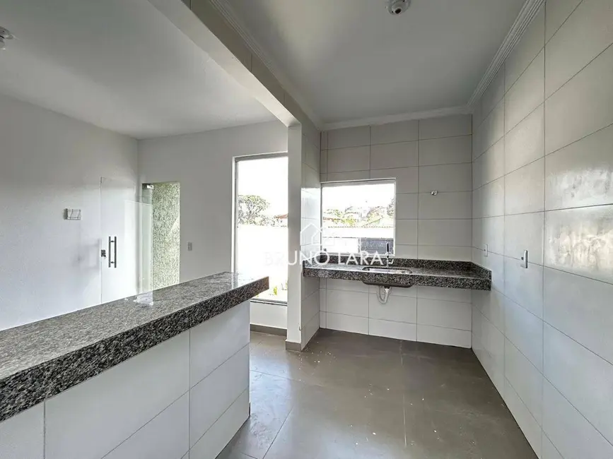 Foto 4 de Casa com 2 quartos à venda, 120m2 em Sao Joaquim De Bicas - MG