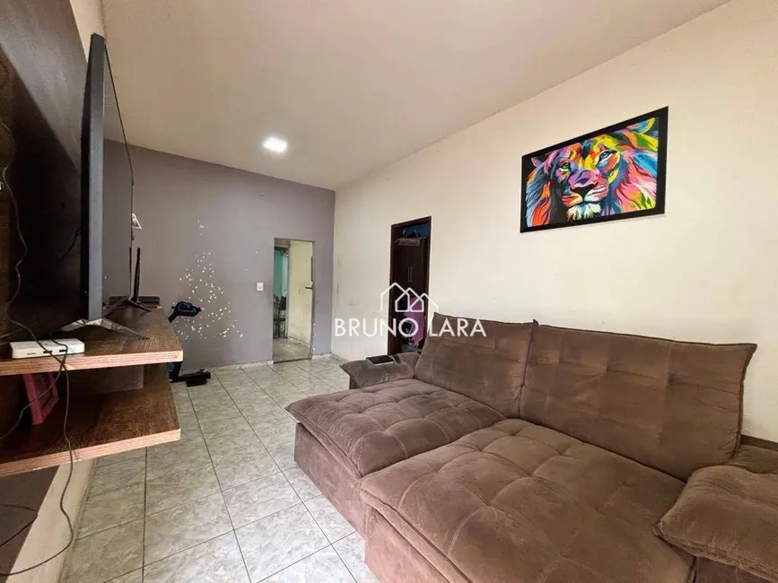 Foto 2 de Casa com 2 quartos à venda, 218m2 em Centro, Igarape - MG