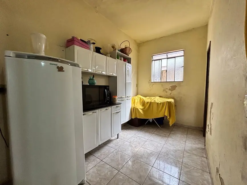 Casa com 2 quartos à venda, 218m2 em Centro, Igarape - MG - imagem 7 Foto 7 de Casa com 2 quartos à venda, 218m2 em Centro, Igarape - MG