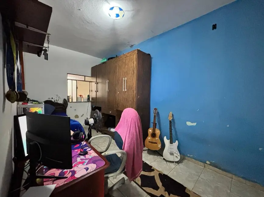 Casa com 2 quartos à venda, 218m2 em Centro, Igarape - MG - imagem 5 Foto 5 de Casa com 2 quartos à venda, 218m2 em Centro, Igarape - MG