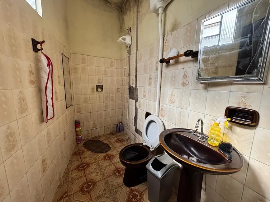 Casa com 2 quartos à venda, 218m2 em Centro, Igarape - MG - imagem 4 Foto 4 de Casa com 2 quartos à venda, 218m2 em Centro, Igarape - MG