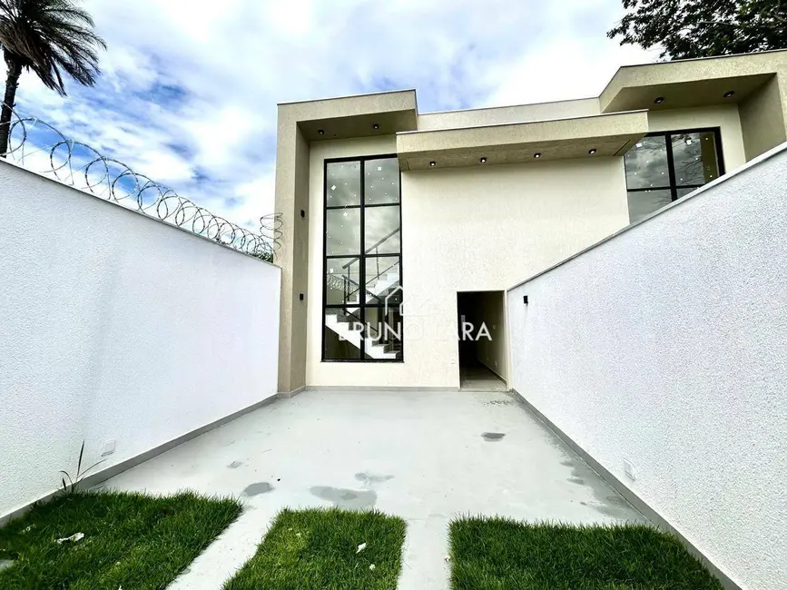 Foto 3 de Casa com 3 quartos à venda, 150m2 em Angola, Betim - MG