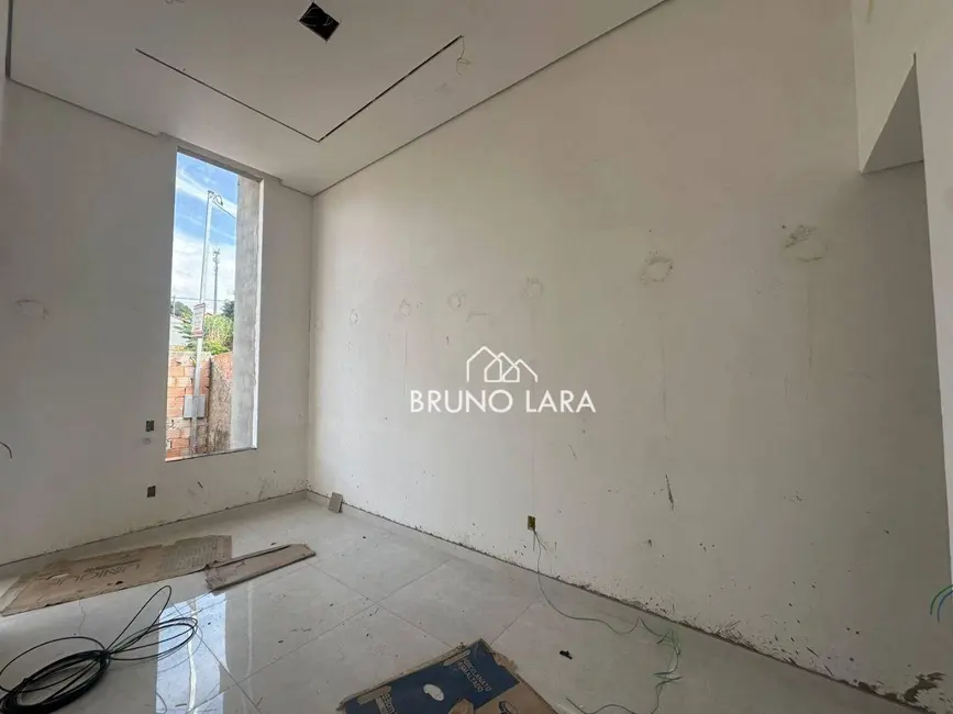 Foto 4 de Casa com 2 quartos à venda, 180m2 em Sao Joaquim De Bicas - MG