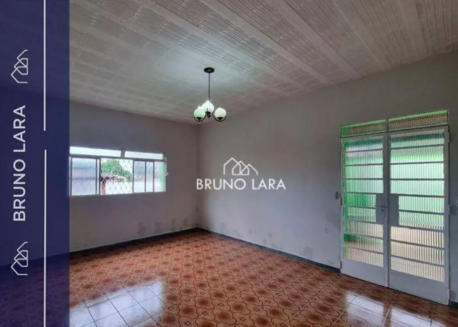 Foto 1 de Casa com 3 quartos para alugar, 180m2 em Centro, Igarape - MG