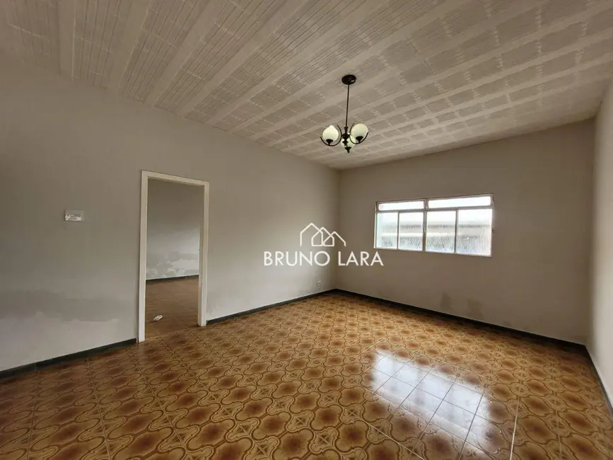 Casa com 3 quartos para alugar, 180m2 em Centro, Igarape - MG - imagem 5 Foto 5 de Casa com 3 quartos para alugar, 180m2 em Centro, Igarape - MG