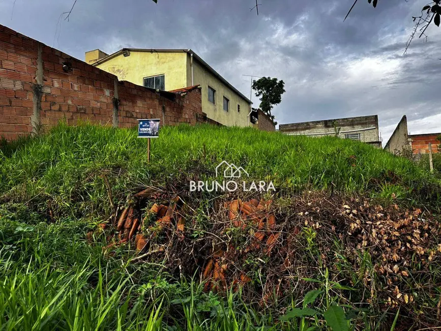 Foto 3 de Terreno / Lote à venda, 300m2 em Sao Joaquim De Bicas - MG