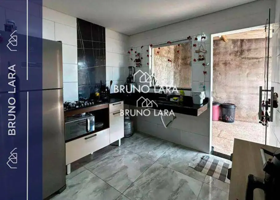 Foto 1 de Casa com 2 quartos à venda, 100m2 em Sao Joaquim De Bicas - MG